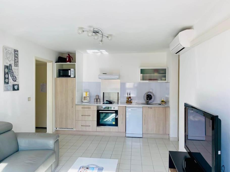 "Beausoleil" T2 Lumineux, Parking, Clim, Wifi Apartment Sete Exterior photo