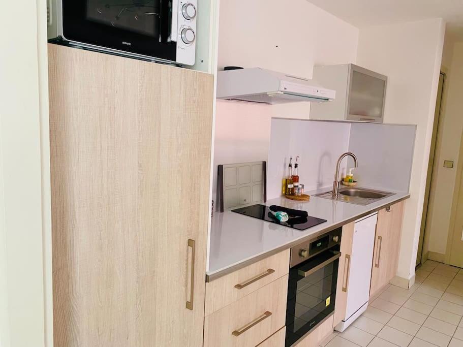 "Beausoleil" T2 Lumineux, Parking, Clim, Wifi Apartment Sete Exterior photo